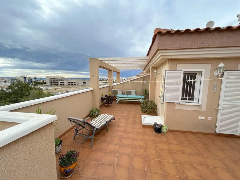 Apartamento en Venta con Vistas al Mar en La Zenia