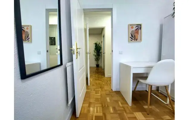 Habitaci
 Amueblada en Madrid para Estudiantes y Trabajadores