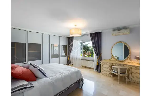 Casa en Alquiler Alella 6 Dormitorios 600m2