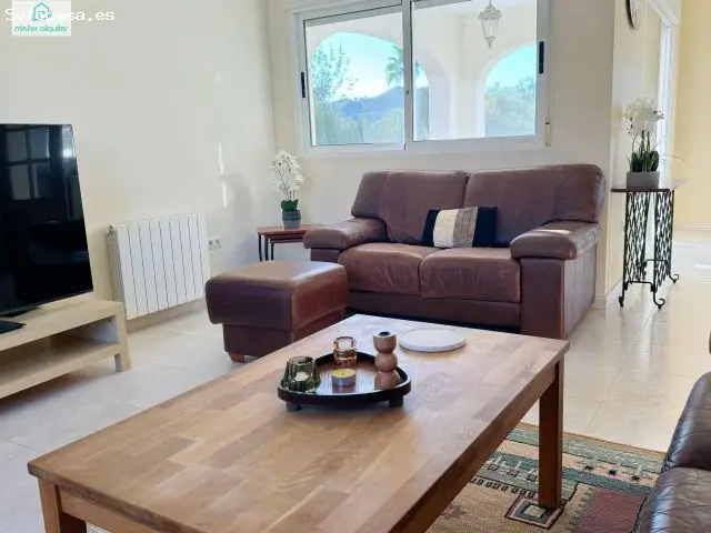 Chalet en Alquiler Busot 5 Habitaciones Piscina Privada