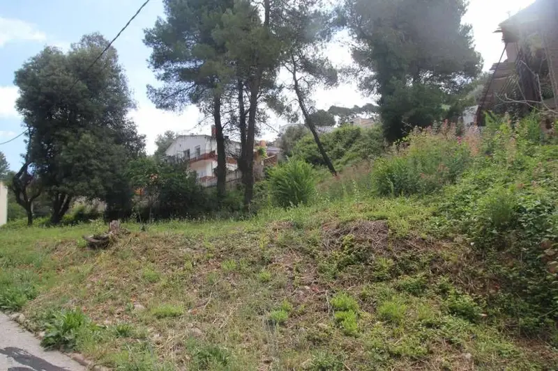 Venta Parcela con Vistas en Airesol Castellar del Valles