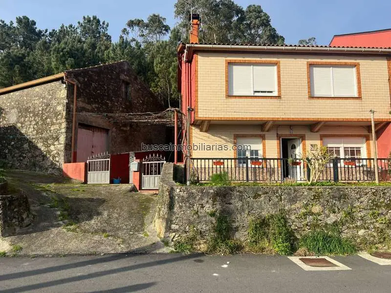 Casa en Venta en Cee 4 Dormitorios Cerca del Hospital