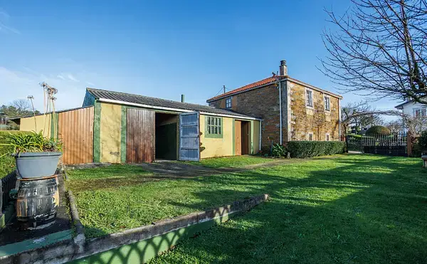 Casa en Lugo con Garaje y Finca de 1580m2