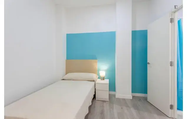 Alquiler Apartamento 6 Dormitorios Burjassot 3-24 Meses