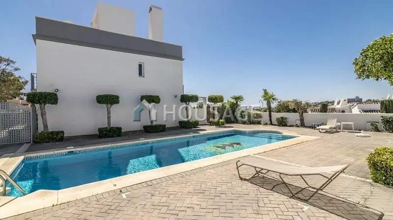 Chalet Pareado Atalaya Golf Estepona