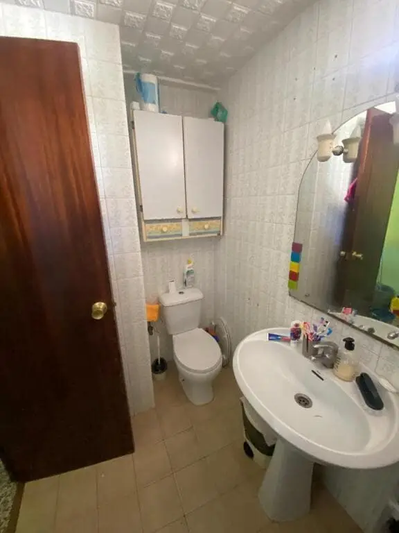 Apartamento en venta en Almassora 4 habitaciones 1 baño terraza