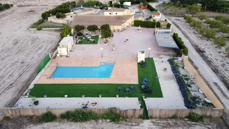Villa en Villena 10 Dormitorios 5 Baños 2 Piscinas