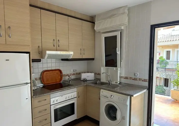 Apartamento 2 Dormitorios Amueblado Con Piscina