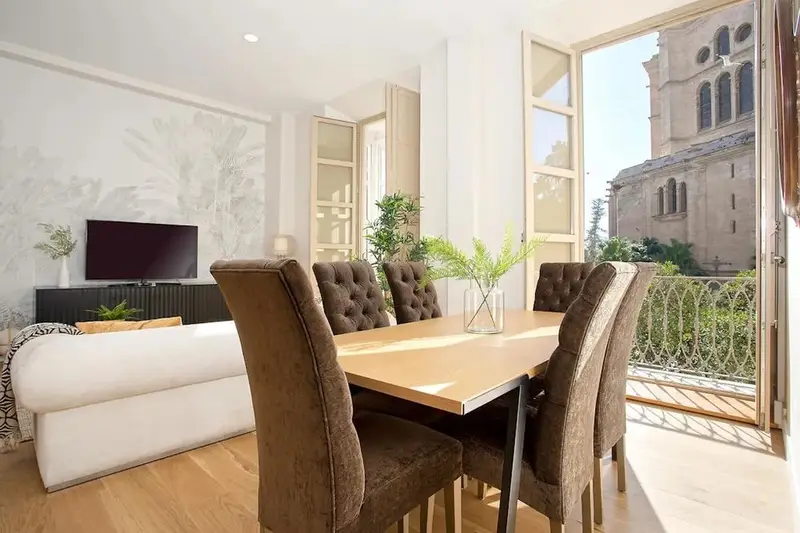 Apartamento en Calle Císter Málaga 3 dormitorios 1 baño