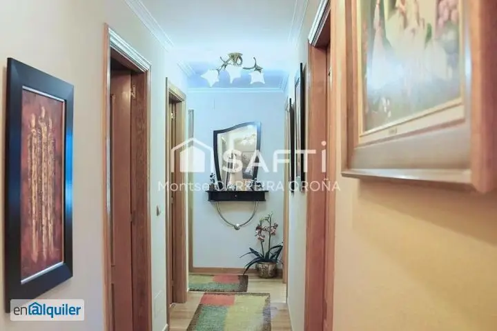 Piso amplio en Santiago 4 dormitorios 2 baños garaje trastero