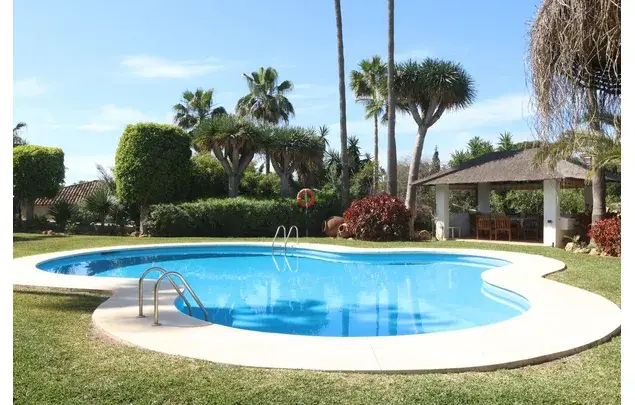 Alquiler de Villa de 3 Dormitorios en Calahonda Mijas