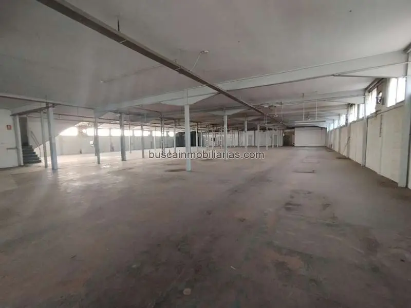 Nave Industrial 2270m2 Elche Oficinas Muelle Carga