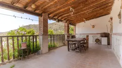 Casa Rural con Viñedos y Piscina en Vélez de Benaudalla