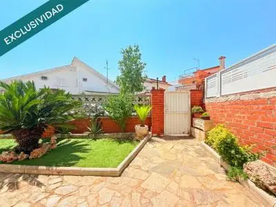 Casa Independiente en Abrera 220m2 5 Dorm 3 Baños Gran Garaje