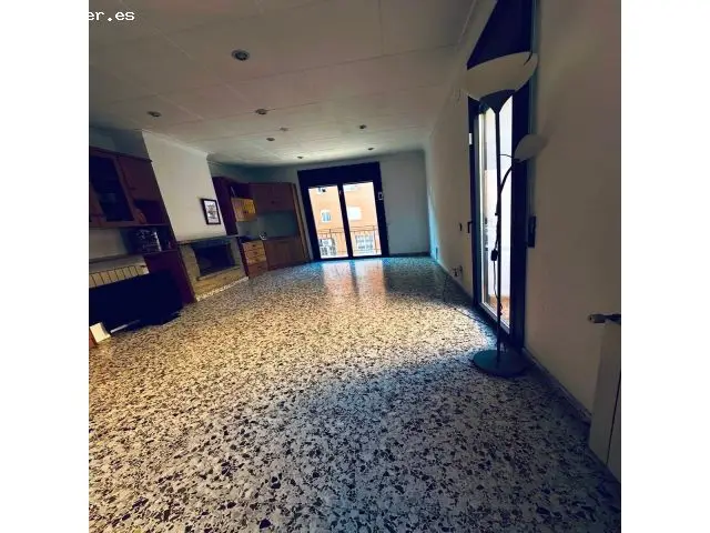Casa Esquinera con Local 200m² Mataró - Oportunidad Única