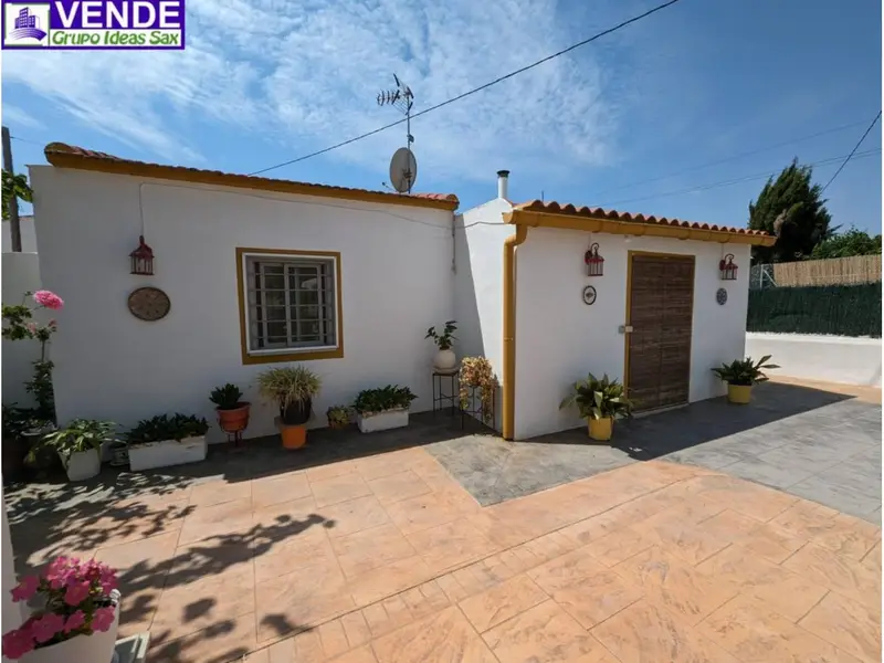 Casa de Campo en Sax con 1900m2