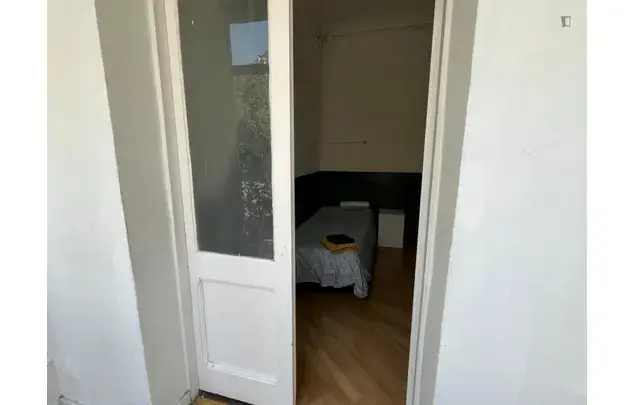 Apartamento 7 Dormitorios Estudiantes Barcelona