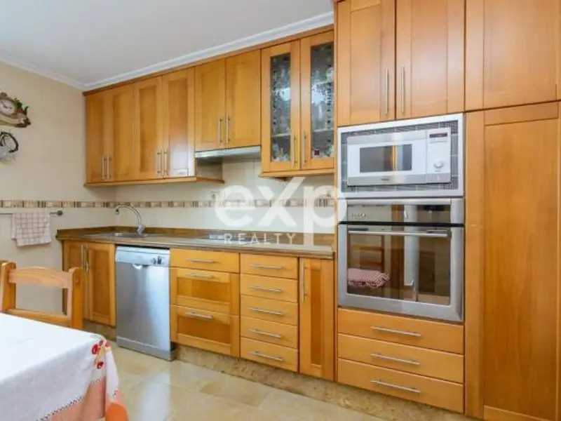 Chalet Reformado 5 Dormitorios Aviles Asturias