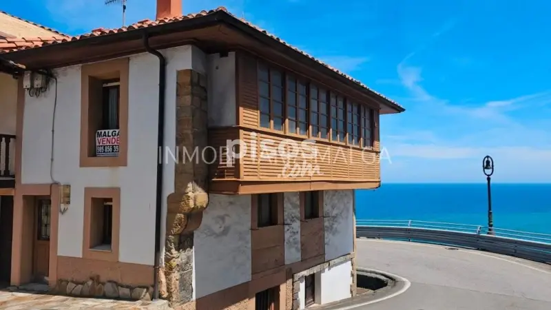 Casa con Vistas al Mar en Lastres Asturias