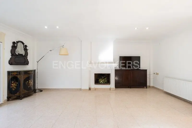 Casa en Alquiler La Canyada 4 dormitorios 3 baños