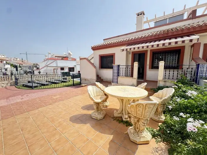 Bungalow en Venta San Miguel de Salinas 2 Dormitorios Piscina Privada