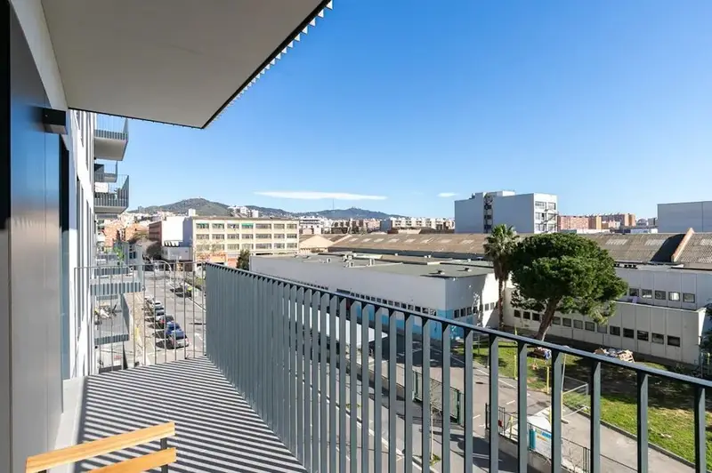 Apartamento 3 Dormitorios 1 Baxf1o en Hospitalet de Llobregat