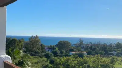 Atico de Lujo en Estepona con Vistas al Mar