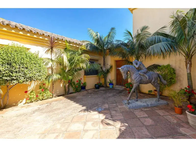 Chalet en Sotogrande Alto con Vistas Panorámicas