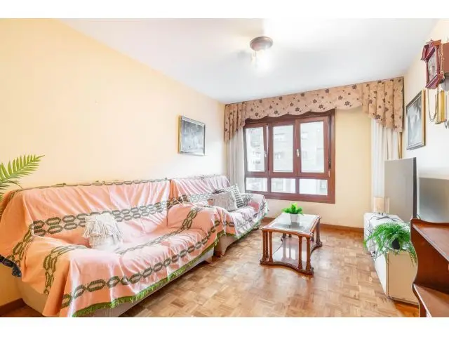Piso en Venta Vegadeo Centro 3 Dormitorios 2 Baños Ascensor