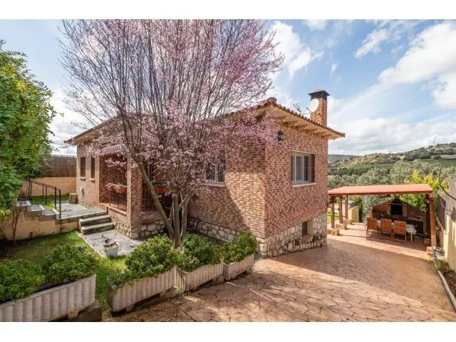 Casa Independiente Las Fuentes Fuentenovilla