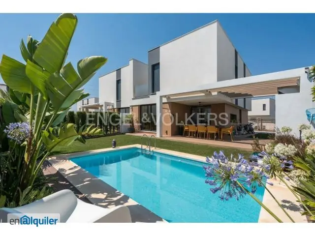 Alquiler Casa Amueblada Torre en Conill Cumbres San Antonio