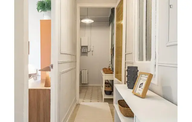 Apartamento 5 Dormitorios Barcelona Centro Parejas Amueblado