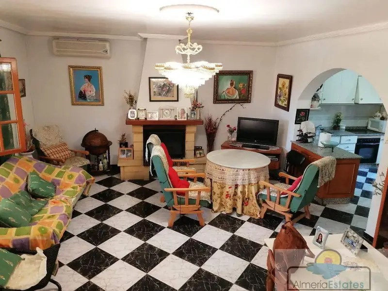 Chalet en Venta Locaiba Albox 3 Dormitorios Jardin 2000m2