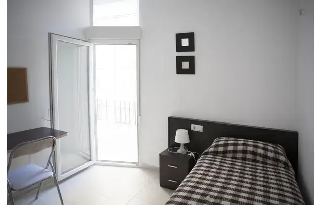 Alquiler Apartamento 5 Dormitorios Cádiz Estudiantes