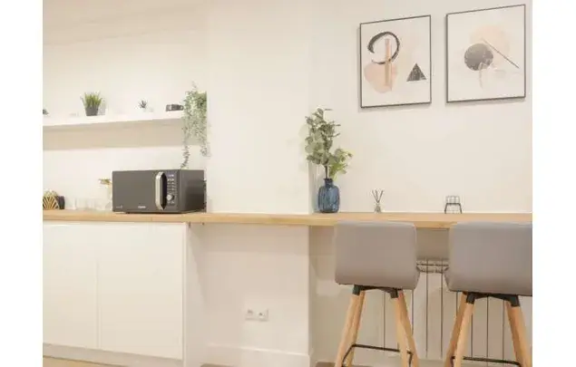 Estudio 85m² Madrid Pinar del Rey Amueblado Wifi Gastos Incluidos