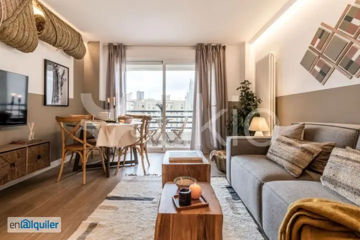 Apartamento Amueblado en Salamanca con Piscina y Pista de Tenis