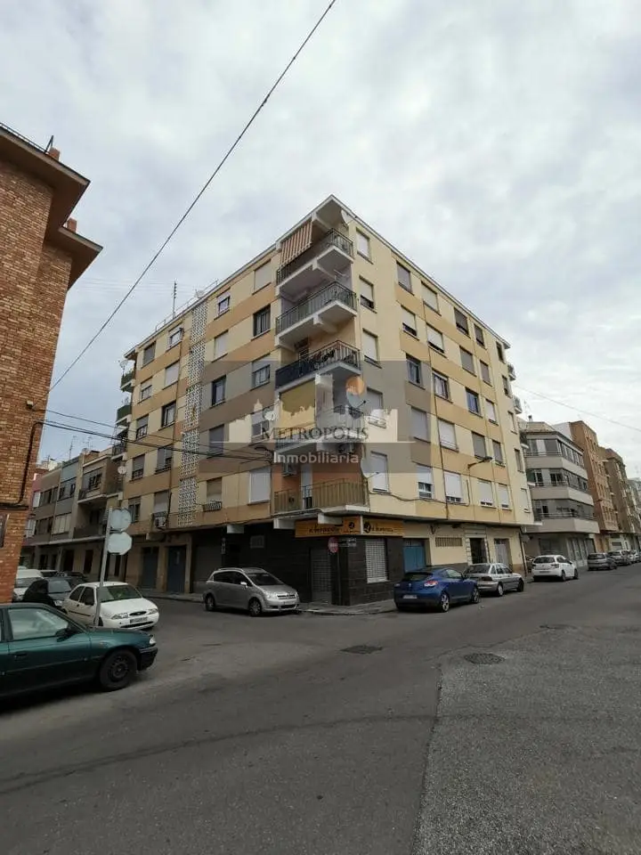 Piso en Venta Vila real 4 habitaciones 1 baño 97m2