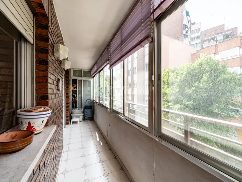Piso en Salamanca con Trastero y Terraza - Cerca del Metro