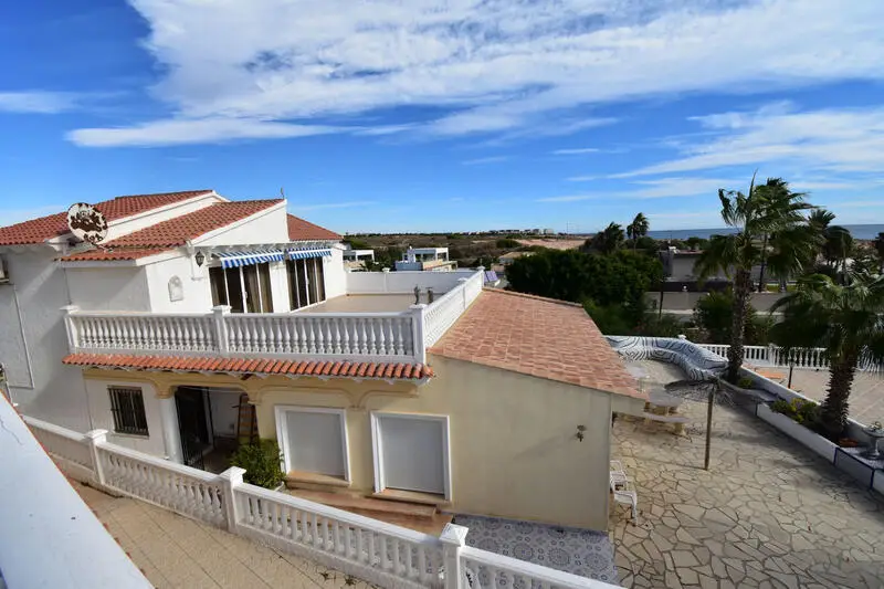 3 Villas de Lujo en Venta Playa Flamenca