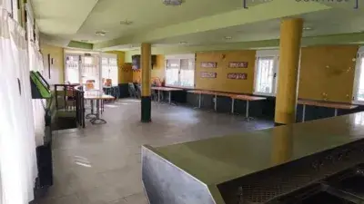 Casa en venta en Avenida de Galo Ponte, cerca de Calle de Ramón y Cajal