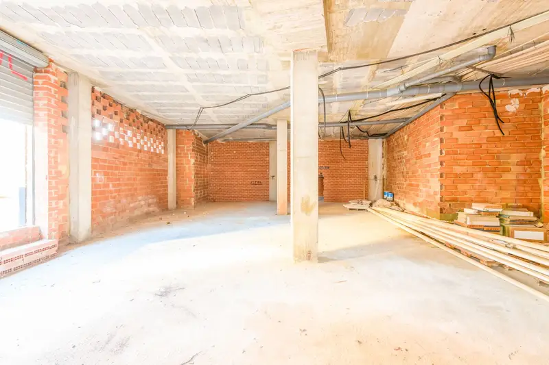 Venta Local Comercial Corte Ingl


és Castellón 186m2