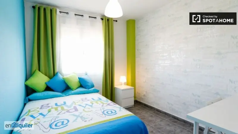 Apartamento Colorido 5 Dormitorios Piscina Alcalá Henares