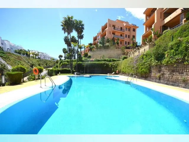 Piso de 2 Dormitorios en venta Calanova-Golf, España