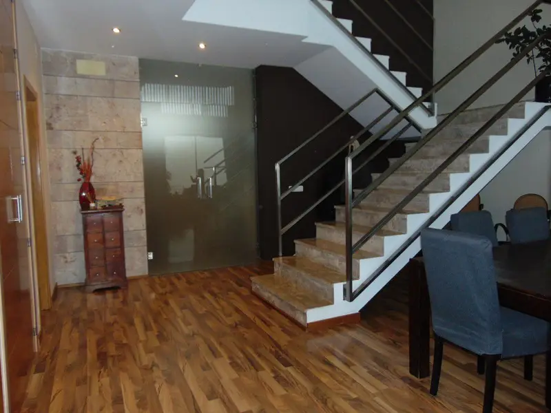 Venta Casa 4 Habitaciones Lujo Valdepeñas Piscina