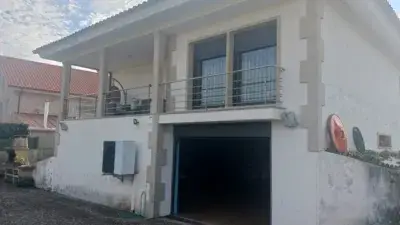 Chalet en venta en Figueró Tomiño 326m2
