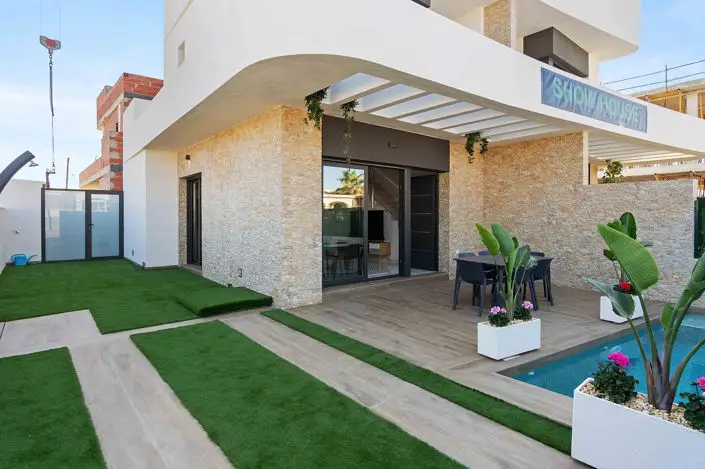 Villa en Venta Los Montesinos 3 Dormitorios Piscina Privada