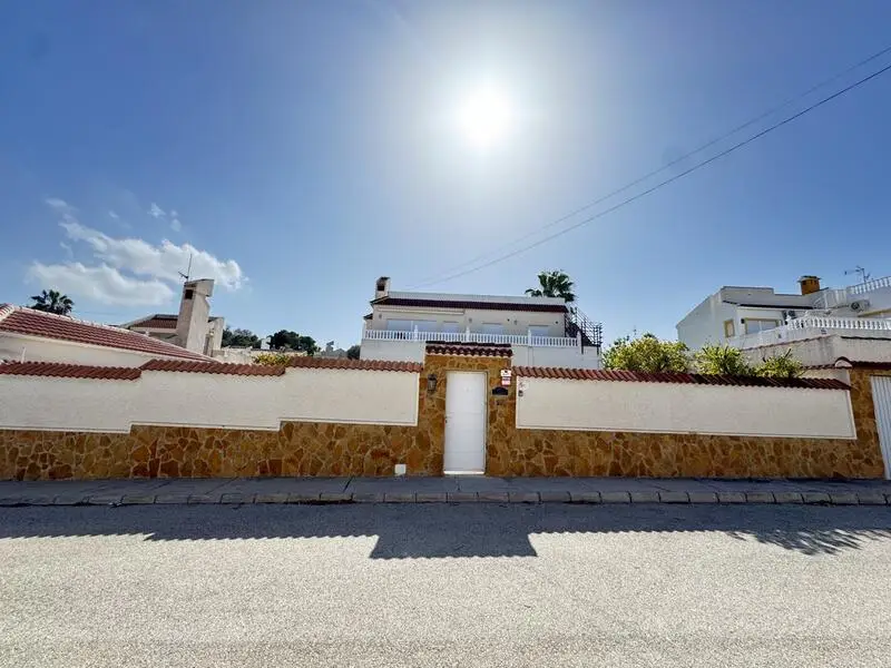 Villa 5 Dormitorios Piscina San Miguel Salinas