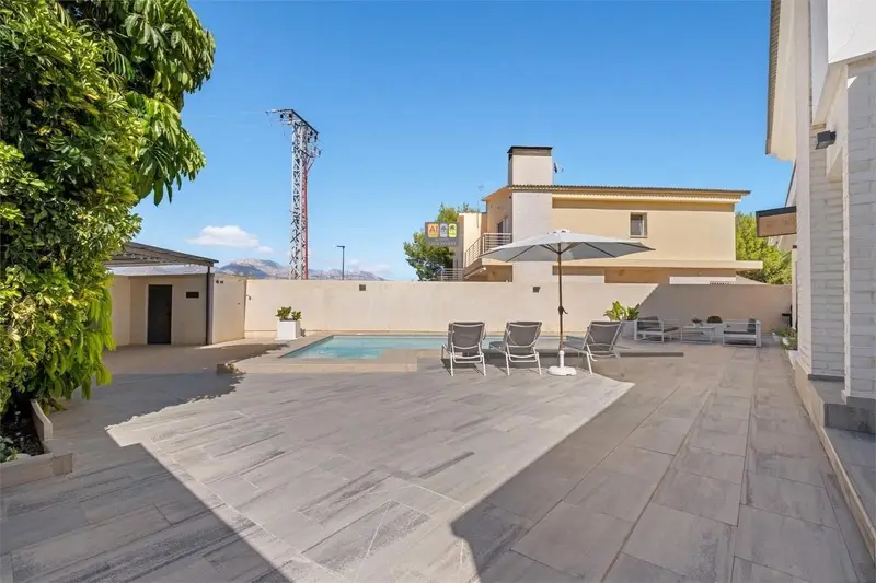 Chalet Pareado Reformado en Alfaz del Pi