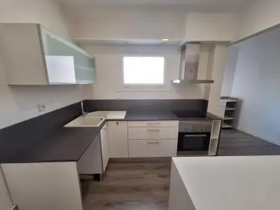 Pis Castellar del Valles Centro 109m2 3 habitaciones 1 bano
