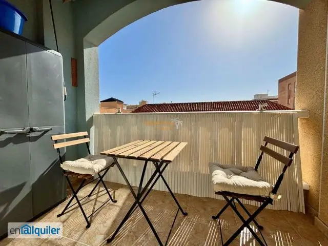 Alquiler piso piscina La mata